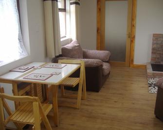 Refuge in the Countryside on Foothills of Sperrin Mountains - Magherafelt - Wohnzimmer