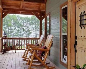 The Best Kept Secret on Caddo Lake - Karnack - Balkon