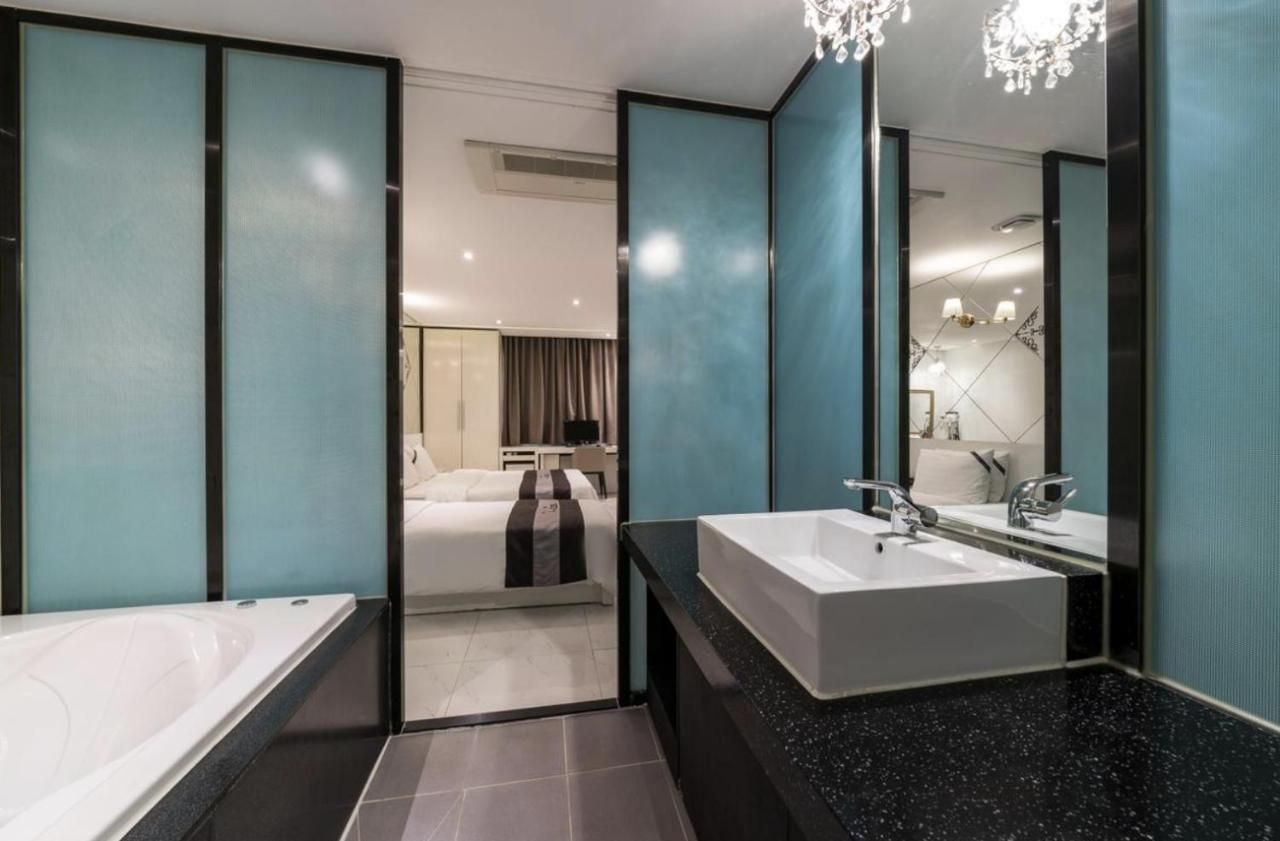 Hotel Cube Songdo thumbnail 3