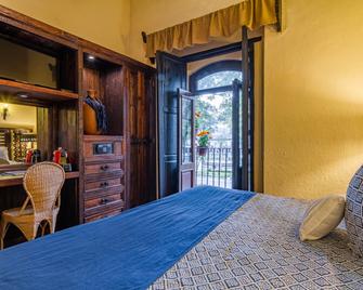 Hotel Mansion Iturbe - פצקוארו - חדר שינה