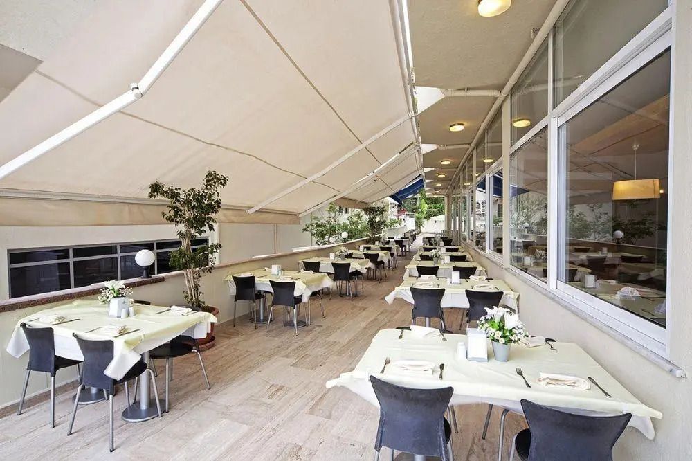 Sol Beach Hotel Adults Only - מרמריס - מסעדה