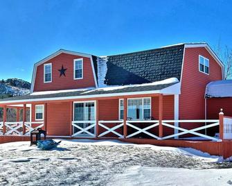 Spaniard's Perch - Incredible Ocean View - Spaniard's Bay - Building