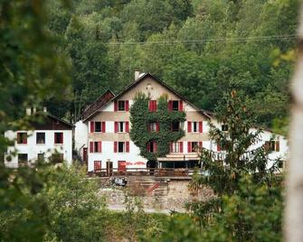Hotel Au Bon Accueil - Les Deux-Alpes - Building