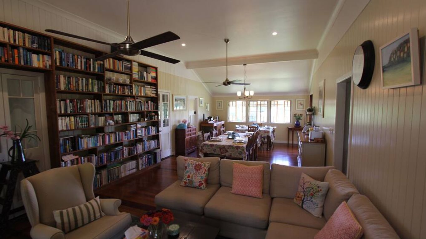 يوموندي جريدلي هومستيد بي آند بي