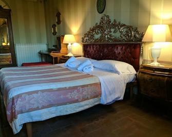 Al Tuscany - Lucca - Soverom