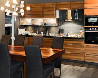 Holiday Home in Inndyr - Inndyr - Cocina