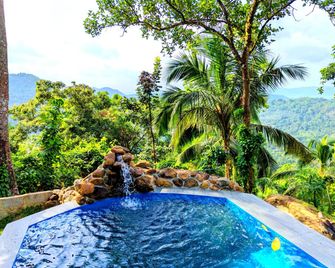 Dhunhill Garden - Avissawella - Pool