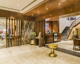 The Citi Residenci Hotel - Asansol - Āsansol - Front desk