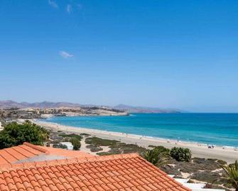 Nice villa with pool - Costa Calma - Beach