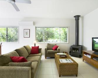 luxury abalina cottages - Bright - Ruang tamu