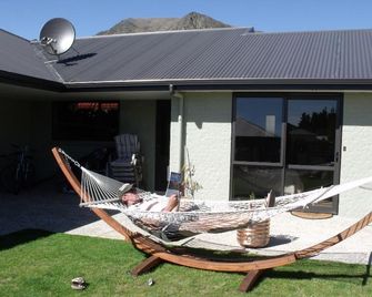 BigSky Bed and Breakfast - Omarama - Patio