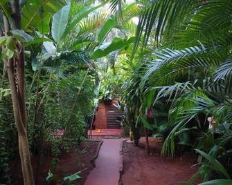 Garden Stone - Hostel - Puerto Iguazú