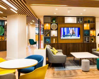 Holiday Inn London - Wembley By IHG - Wembley - Sala de estar