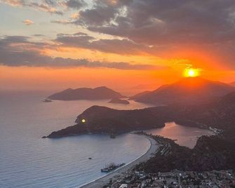 Yediburunlar Lighthouse Boutique Hotel and Restaurant - Ölüdeniz