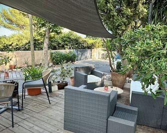 Auberge Provençale - Saint-Raphaël - Patio