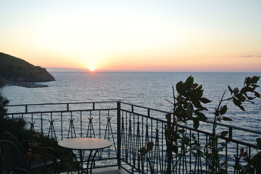 هوتل بالينورو