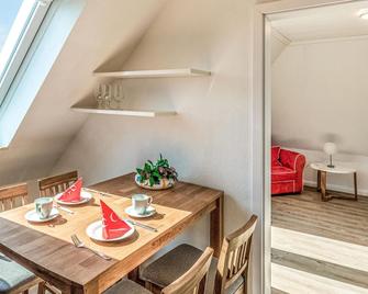 1 bedroom cozy apartment in Niebüll - Niebüll - Essbereich