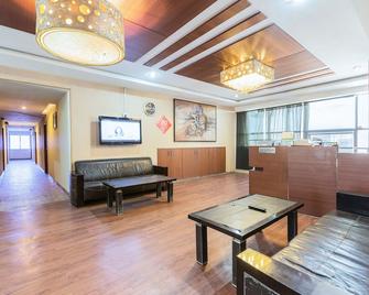 ZO Rooms Kothaguda Junction - Hyderabad - Sala de estar