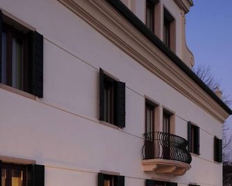 Relais Ca' Sabbioni - Mira - Bina