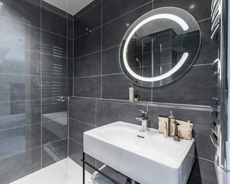 Appart'city Collection Paris Roissy Cdg Airport - Roissy-en-France - Camera da letto