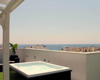 B&B Punta Stilo - Torre San Giovanni - Balkon