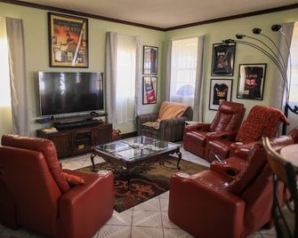 Playa Hermosa Bed & Breakfast - Ensenada