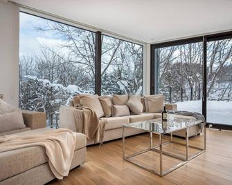 Escarpment House by H2 Life - Kutchan - Living room