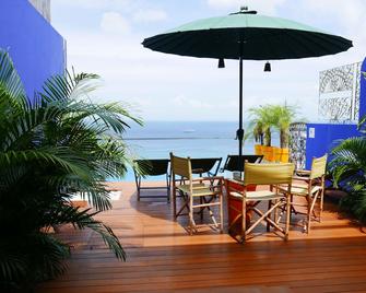 Aram Yami Hotel - Salvador - Patio