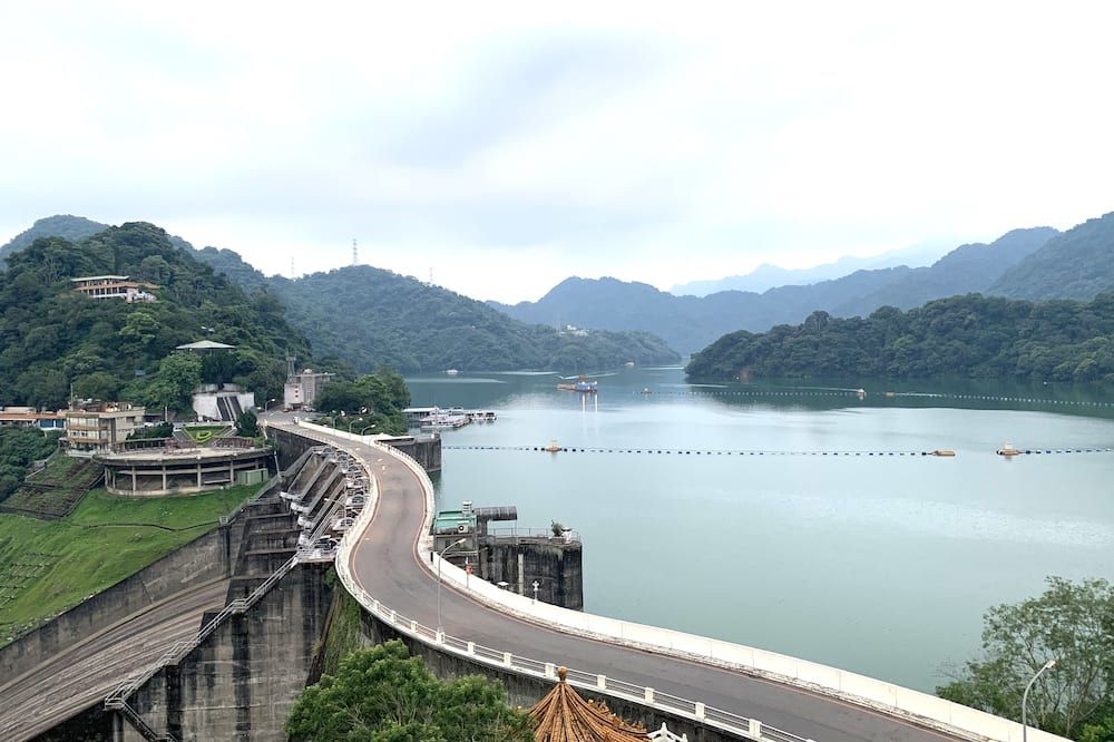 Howard Lake Resort Shihmen Dam, Taoyuan City | HotelsCombined