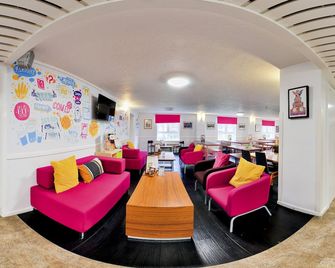 واي اتش إيه ليفربول ألبيرت دوك - دار ضيافة - ليفربول - ردهة