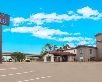 Motel 6 Beaumont Tx - Beaumont - Edificio