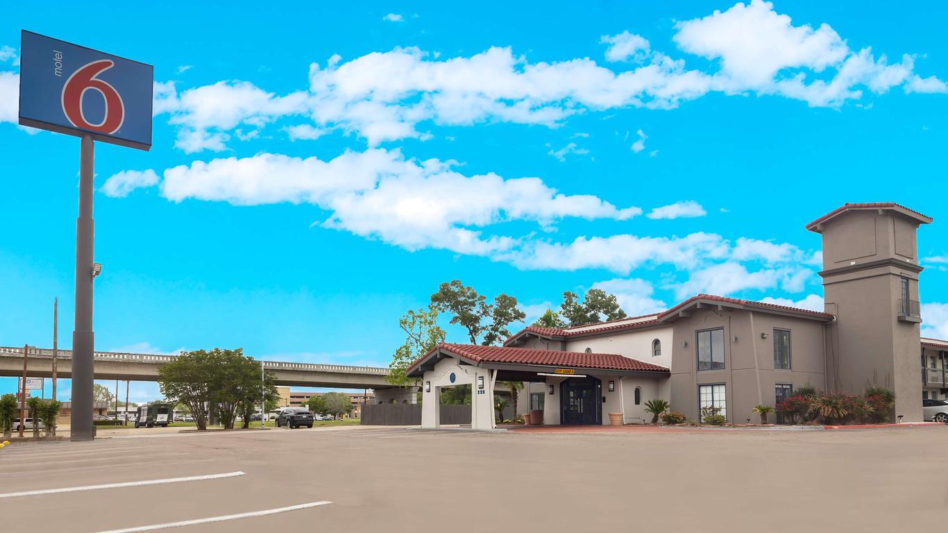 Motel 6 Beaumont Tx