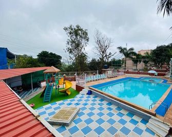 Arabian Villas - Panchgani - Pool