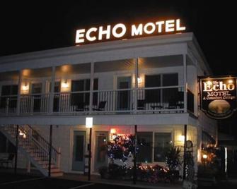 Echo Motel & Oceanfront Cottages - Old Orchard Beach - Building