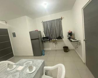 Private Apartment with Swimming Pool - Mazatlán - Dining room