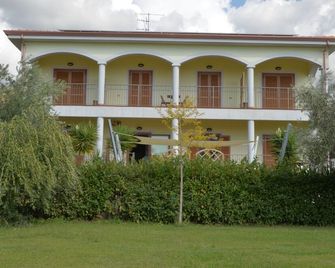 Larus Hotel - Sangineto - Building