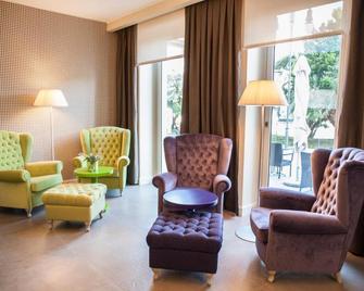 Hotel Metropole - غرادو - ردهة