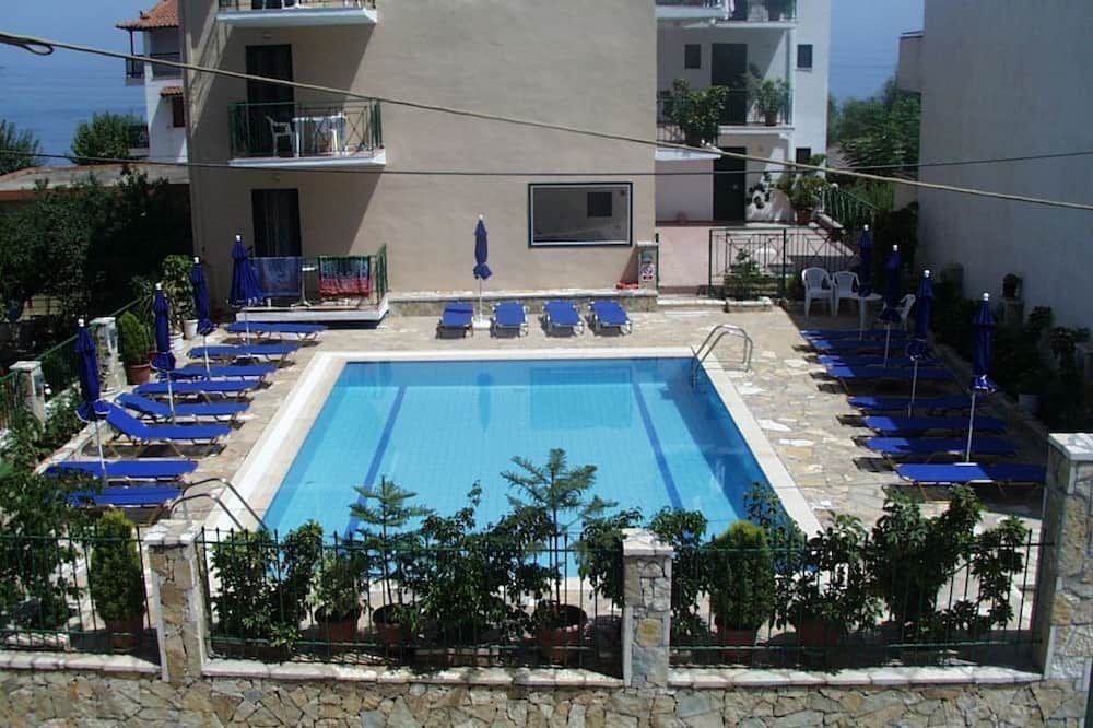 Petros Studios - Poros