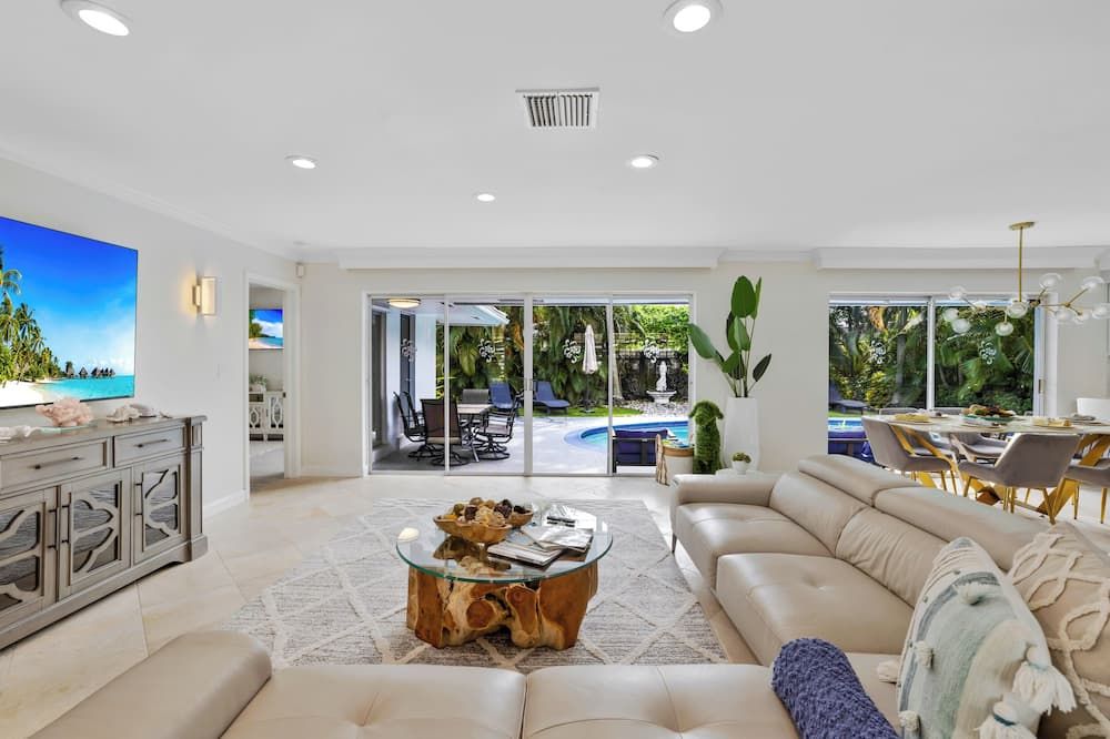 Chic 3 BR Villa with Private Pool – Fort Lauderdale - Fort Lauderdale - Sala