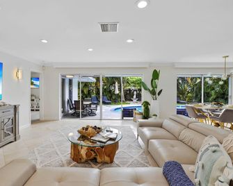 Chic 3 BR Villa with Private Pool – Fort Lauderdale - Fort Lauderdale - Sala