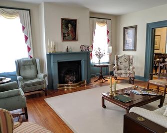 Benjamin Ellis House Bed & Breakfast - New Bern - Stue