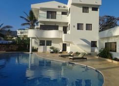 White House Mansion - Puerto Plata - Pool