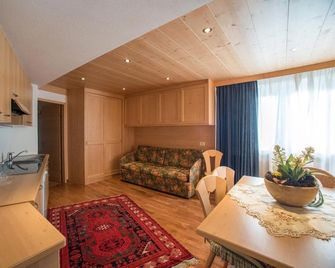 Residence Salvan - Corvara in Badia - סלון