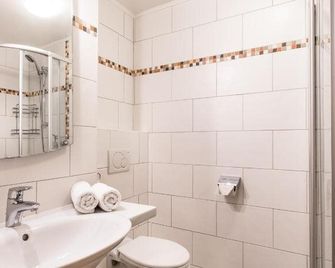 Pension Antonia - פושל אם זה