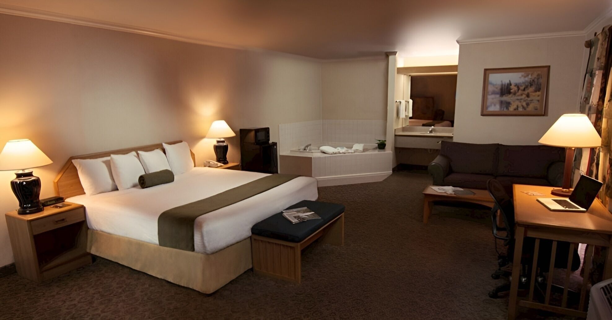 The Redwood Riverwalk Hotel - Fortuna