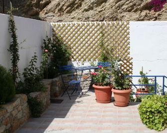 Michalis Studios - Livadia - Terasa