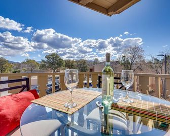 Bright Santa Fe Condo 30 Min from Ski Basin! - Santa Fe - Balcony