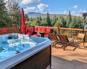 Lake front Cottage for Rent in St-Donat / Chalet sur lac à louer - Saint-Donat-de-Montcalm - Balcón