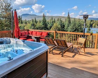 Lake front Cottage for Rent in St-Donat / Chalet sur lac à louer - Saint-Donat-de-Montcalm - Balcone