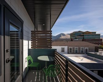 Gravity Haus Missoula - Missoula - Balcony